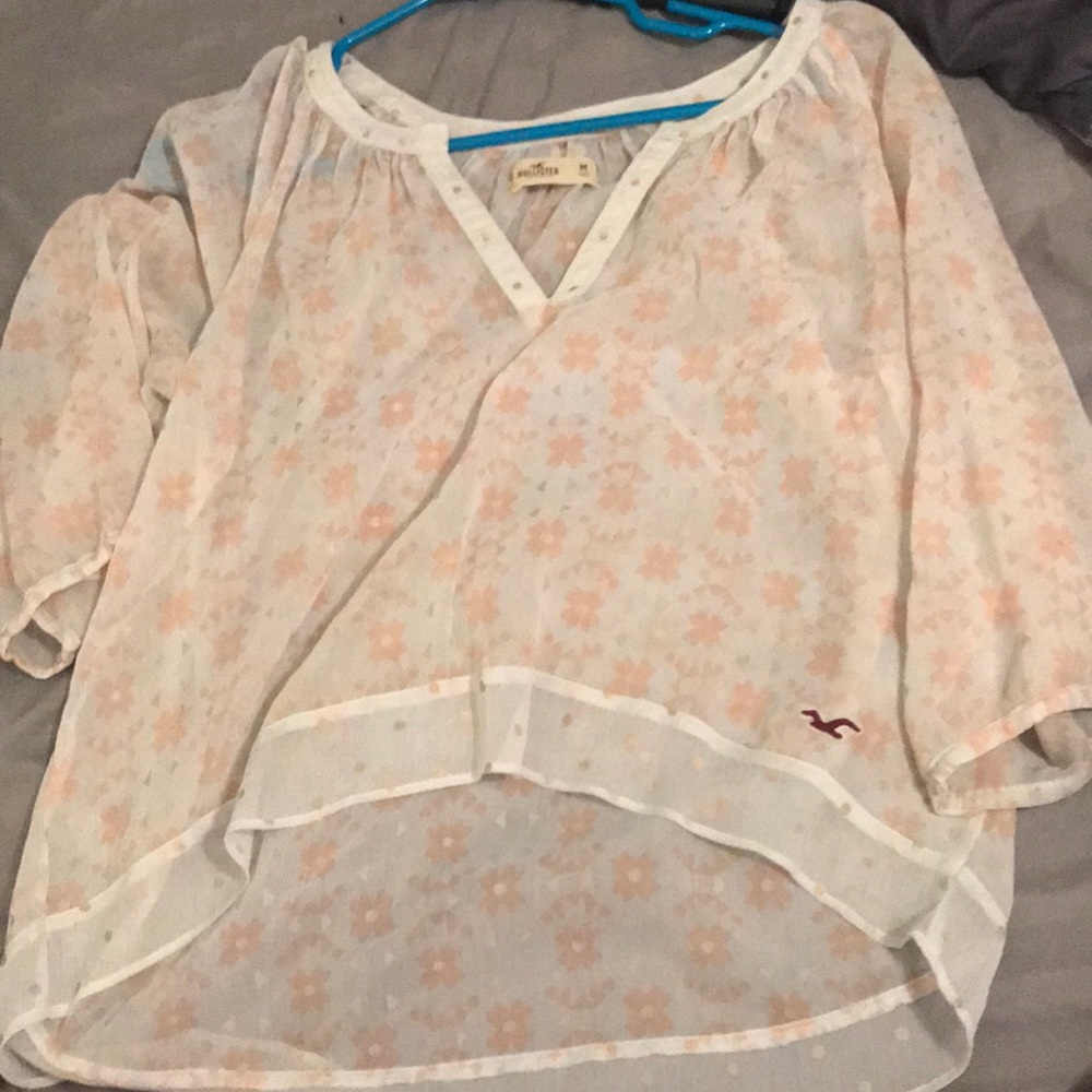 Hollister top